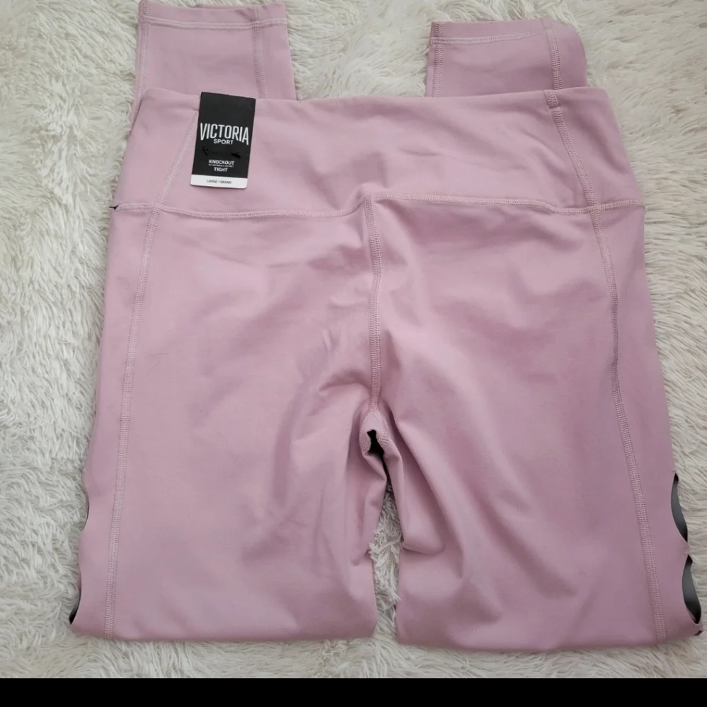 Victoria Secret leggings - Picture 2 of 4